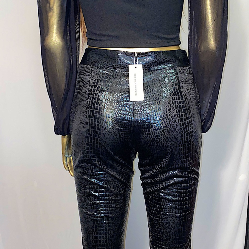 Spandex snake skin leggings.